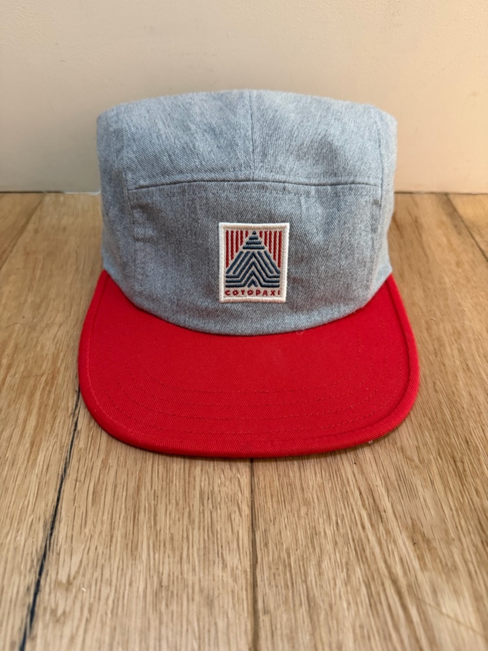 cotopaxi Heather Gray Five-Panel Cap with Red Brim